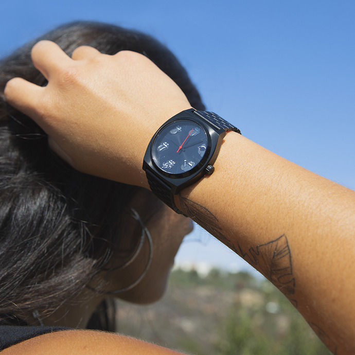 NIXON ROLLING STONES TIME TELLER
